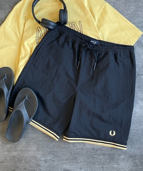 FRED PERRY（フレッドペリー）の「【WEB先行予約】[FRED PERRY/フレッドペリー] 別注 ツインティップライン ワンポイントロゴ刺繍 スイムショートパンツ（その他パンツ・レディース・ネイビー/グリーン/ブラック/グレー・XS/L/M/S）」の5枚目の写真