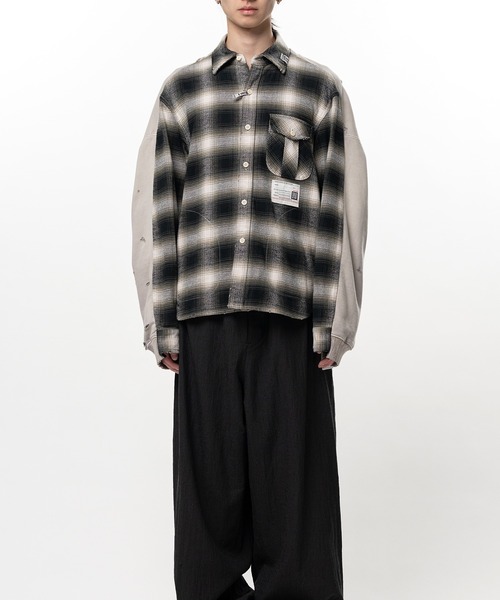 Maison MIHARA YASUHIRO(メゾンミハラヤスヒロ)の「Front Back Combined Check Shirt(シャツ/ブラウス・メンズ・ブラック×ホワイト・44)」の1枚目の写真