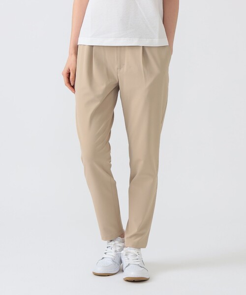 BEAMS GOLF(ビームスゴルフ)の「PURPLE LABEL / ストレッチ テーパード ロングパンツ(その他パンツ・レディース・ホワイト/ベージュ・MEDIUM/SMALL/LARGE)」の1枚目の写真