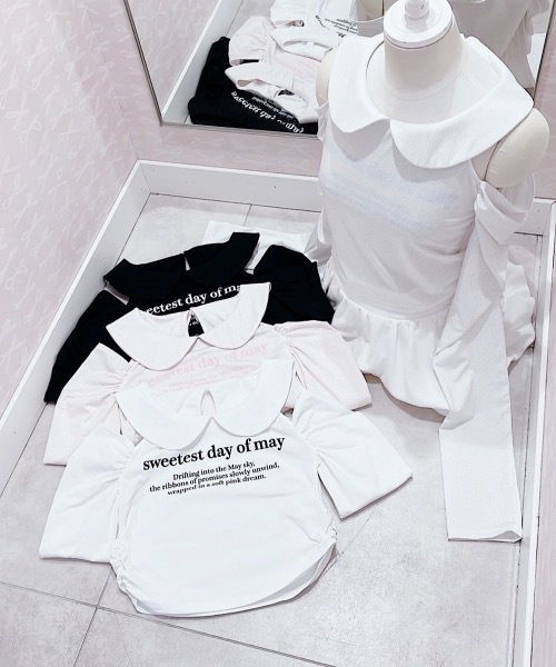 lilLilly(リルリリー)の「ロゴショルダーカットトップス(Tシャツ/カットソー・レディース・ホワイト/ブルー/ブラック・FREE)」の10枚目の写真