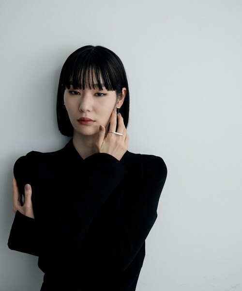 COCOSHNIK ONKITSCH(ココシュニックオンキッチュ)の「シルバー 【サステナブル】ダブルフィンガー グラデーションリング(リング・レディース・シルバー・13)」の6枚目の写真