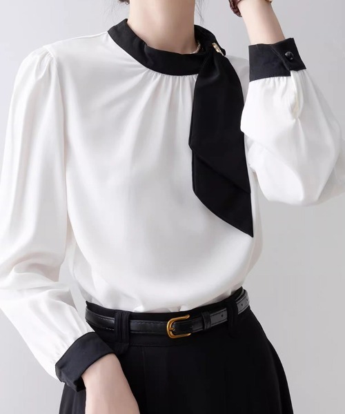 ReRe（リリ）の「配色スカーフ付きブラウス（シャツ/ブラウス・レディース・セージグリーン/ブラック・LARGE/X-LARGE/MEDIUM）」の15枚目の写真
