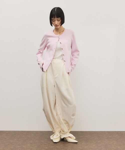 ADAM ET ROPE'（アダムエロペ）の「セレクトレングスコンパクトカーディガン/UV抑制/接触冷感（カーディガン/ボレロ・レディース・ピンク/レッド/ブラック・38/36）」の5枚目の写真