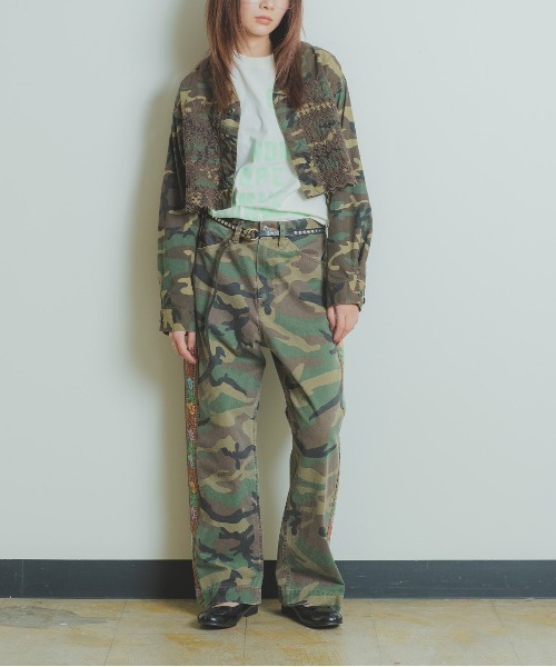 GO TO HOLLYWOOD(ゴートゥーハリウッド)の「Uneven Chino Side Line Pants(その他パンツ・レディース・カーキ・L)」の1枚目の写真