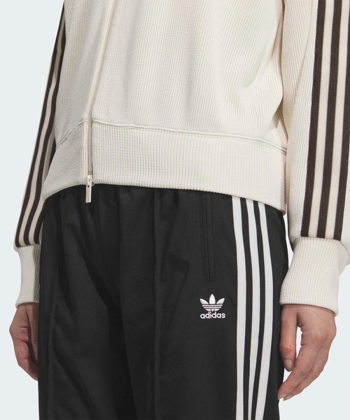 adidas(アディダス)の「adidas/アディダス KNITBALOON TT スリーストライプス ニットトラックジャケット 2026年春夏(ニット/セーター・レディース・アイボリー/ピンク/ブラック・S/M/L)」の8枚目の写真