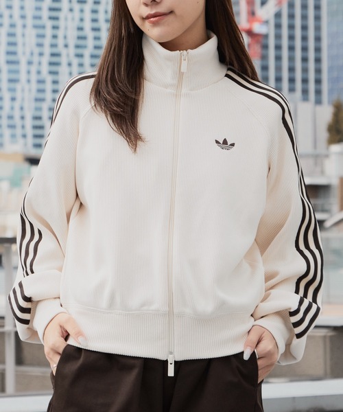 adidas(アディダス)の「adidas/アディダス KNITBALOON TT スリーストライプス ニットトラックジャケット 2026年春夏(ニット/セーター・レディース・アイボリー/ピンク/ブラック・S/M/L)」の10枚目の写真