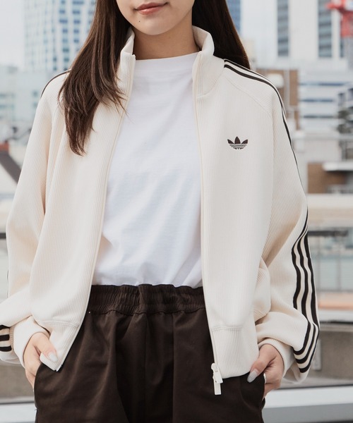 adidas(アディダス)の「adidas/アディダス KNITBALOON TT スリーストライプス ニットトラックジャケット 2026年春夏(ニット/セーター・レディース・アイボリー/ピンク/ブラック・S/M/L)」の13枚目の写真