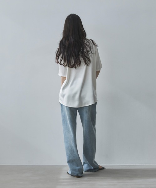 feepur(フェピュール)の「オープンカラーハーフスリーブサテンシャツ(シャツ/ブラウス・レディース・ブラック/アイボリー・MEDIUM)」の8枚目の写真