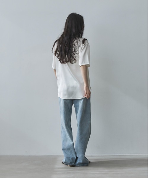 feepur(フェピュール)の「オープンカラーハーフスリーブサテンシャツ(シャツ/ブラウス・レディース・ブラック/アイボリー・MEDIUM)」の11枚目の写真