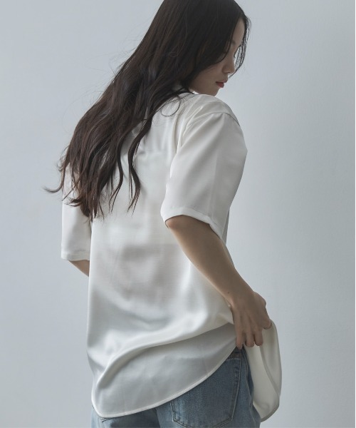 feepur(フェピュール)の「オープンカラーハーフスリーブサテンシャツ(シャツ/ブラウス・レディース・ブラック/アイボリー・MEDIUM)」の22枚目の写真