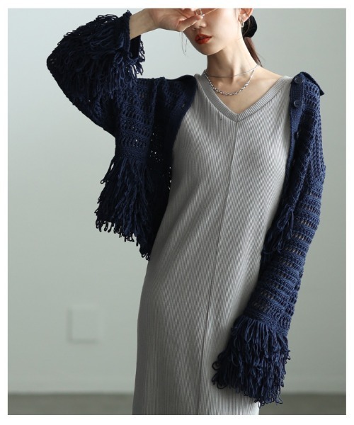 Sawa a la mode(サワアラモード)の「メッシュフリンジニットカーディガン(カーディガン/ボレロ・レディース・オフホワイト/ネイビー・FREE)」の21枚目の写真