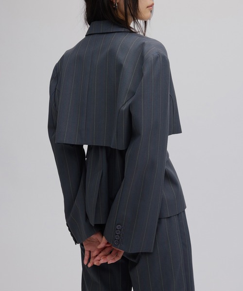 Ameri(アメリ)の「DEFORMATION PINSTRIPE JACKET(テーラードジャケット・レディース・グレー/ブラウン・MEDIUM/SMALL)」の3枚目の写真