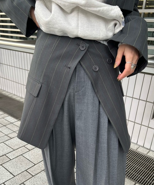 Ameri(アメリ)の「DEFORMATION PINSTRIPE JACKET(テーラードジャケット・レディース・グレー/ブラウン・MEDIUM/SMALL)」の16枚目の写真