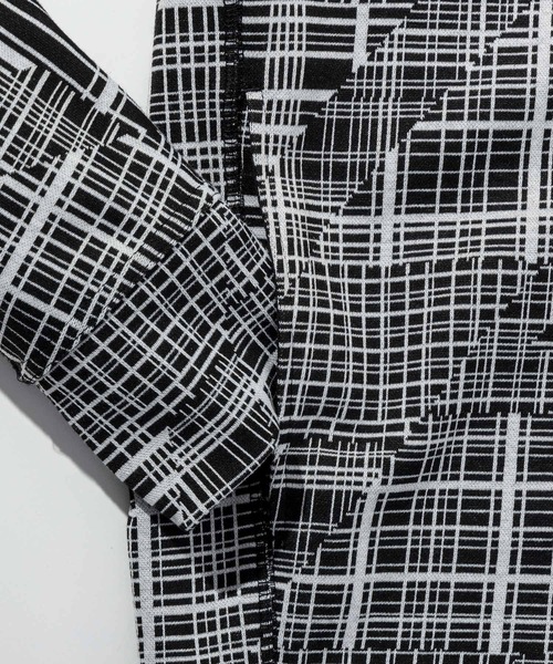 1PIU1UGUALE3  RELAX （ウノピゥウノウグァーレトレ リラックス）の「1PIU1UGUALE3 RELAX(ウノピゥウノウグァーレトレ リラックス)ジオメトリック ジップアップパーカー（パーカー・メンズ・ブラック・M/S/XXL/XL/L）」の5枚目の写真