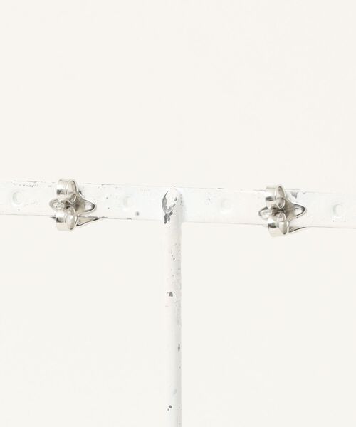 Vivienne Westwood（ヴィヴィアンウエストウッド）の「OSLO SILVER EARRINGS（その他・レディース・シルバー・FREE）」の2枚目の写真