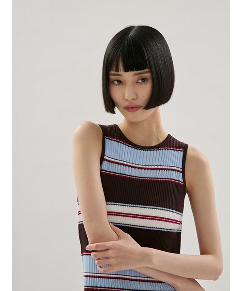 emmi(エミ)の「【ONLINE限定カラーあり】マルチボーダーニットワンピース(ワンピース・レディース・ブラック/ライトグレー/ブラウン/ホワイト・1/0)」の9枚目の写真