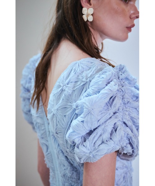Estella.K(エステラケー)の「Butterfly Lace Midi Dress 3Dフラワーバタフライドレス(ワンピース・レディース・ホワイト/モーブ系/サックスブルー・FREE)」の5枚目の写真