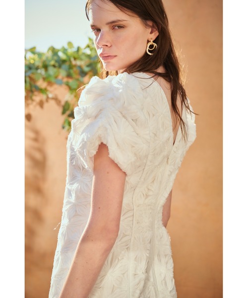 Estella.K(エステラケー)の「Butterfly Lace Midi Dress 3Dフラワーバタフライドレス(ワンピース・レディース・ホワイト/モーブ系/サックスブルー・FREE)」の9枚目の写真