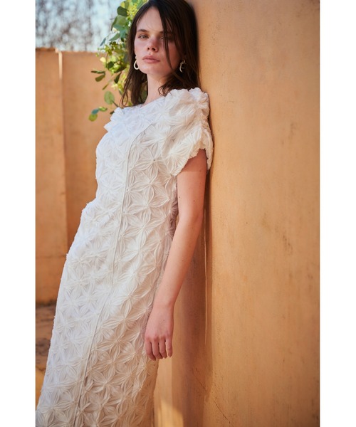 Estella.K(エステラケー)の「Butterfly Lace Midi Dress 3Dフラワーバタフライドレス(ワンピース・レディース・ホワイト/モーブ系/サックスブルー・FREE)」の7枚目の写真