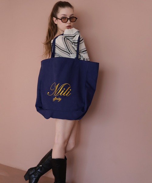 Mili affinity（ミリアフィニティー）の「ロゴビックトートバック（トートバッグ・レディース・ネイビー/ホワイト/バーガンディー/イエロー・FREE）」の13枚目の写真