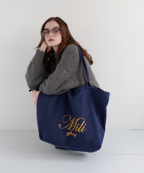 Mili affinity（ミリアフィニティー）の「ロゴビックトートバック（トートバッグ・レディース・ネイビー/ホワイト/バーガンディー/イエロー・FREE）」の17枚目の写真