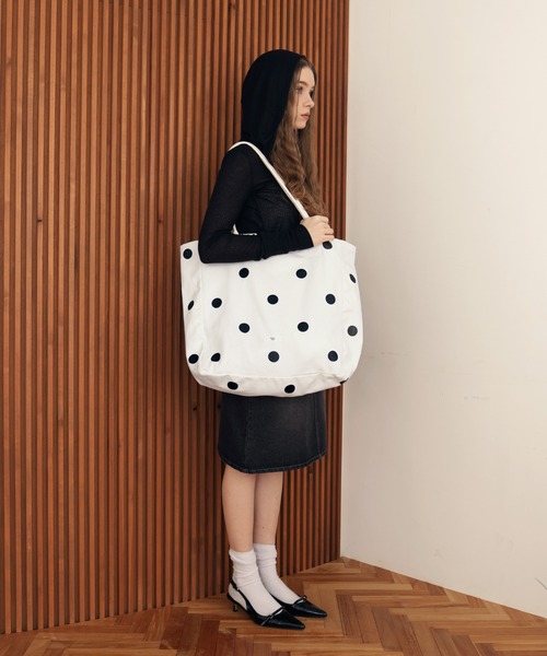 Mili affinity（ミリアフィニティー）の「ロゴビックトートバック（トートバッグ・レディース・ネイビー/ホワイト/バーガンディー/イエロー・FREE）」の10枚目の写真