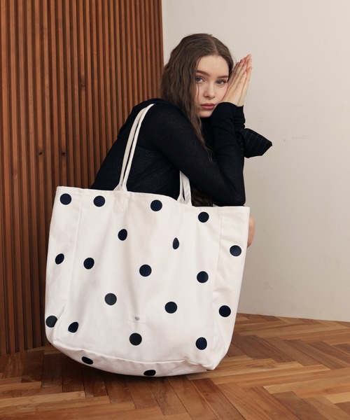 Mili affinity（ミリアフィニティー）の「ロゴビックトートバック（トートバッグ・レディース・ネイビー/ホワイト/バーガンディー/イエロー・FREE）」の11枚目の写真