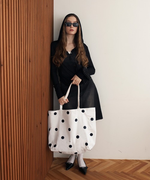 Mili affinity（ミリアフィニティー）の「ロゴビックトートバック（トートバッグ・レディース・ネイビー/ホワイト/バーガンディー/イエロー・FREE）」の12枚目の写真