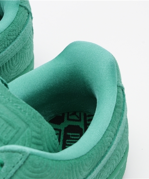 PUMA(プーマ)の「スウェード クラシック + COLORED ウィメンズ (WOMEN)(スニーカー・レディース・ブルー/レッド/グリーン・25.0cm/25.5cm/23.0cm/23.5cm/24.0cm/24.5cm/22.5cm)」の10枚目の写真