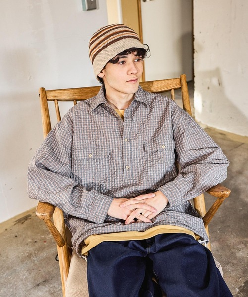 niko and...（ニコアンド）の「掠れチェックサッカープルオーバーシャツ（シャツ/ブラウス・メンズ・グレー/オフホワイト/ブラウン・MEDIUM/LARGE）」の2枚目の写真