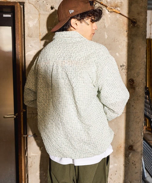 niko and...（ニコアンド）の「掠れチェックサッカープルオーバーシャツ（シャツ/ブラウス・メンズ・グレー/オフホワイト/ブラウン・MEDIUM/LARGE）」の19枚目の写真