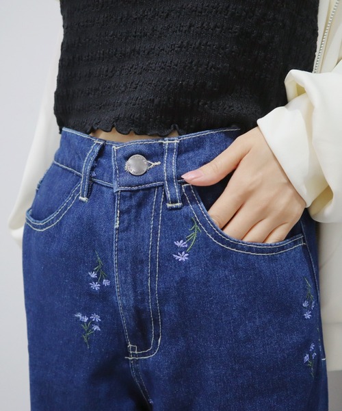 CECIL McBEE(セシルマクビー)の「9.5ozデニム総刺繍カーブパンツ(デニムパンツ・レディース・サックスブルー/ネイビー・LARGE/MEDIUM)」の12枚目の写真