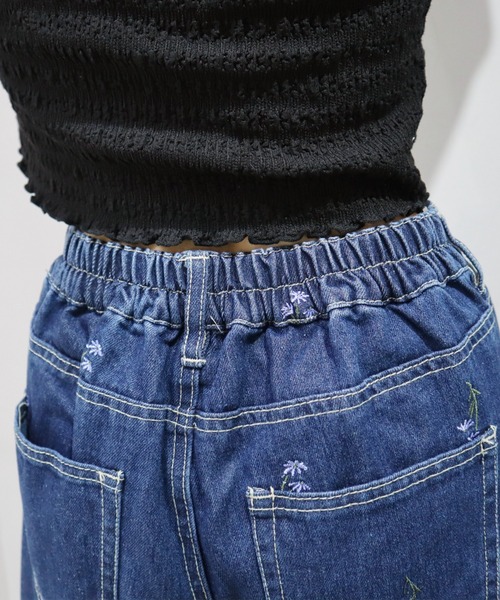 CECIL McBEE(セシルマクビー)の「9.5ozデニム総刺繍カーブパンツ(デニムパンツ・レディース・サックスブルー/ネイビー・LARGE/MEDIUM)」の14枚目の写真