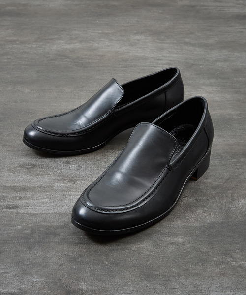 PADRONE(パドローネ)の「PADRONE パドローネ / BL Moccasin SHOES ヴァンプローファー レザーモカシンシューズ / PU8394-2111(ドレスシューズ・メンズ・ブラック・42/41/40)」の2枚目の写真