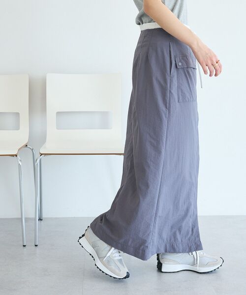 CRAFT STANDARD BOUTIQUE（クラフトスタンダードブティック）の「ナイロンダブルウエストIラインスカート（スカート・レディース・ライトベージュ/グレー・M/L）」の6枚目の写真