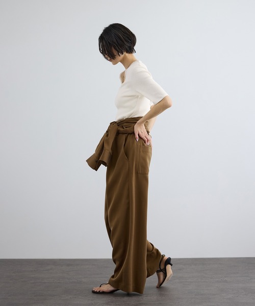 SALON adam et rope'（サロン アダム エ ロペ）の「【Angie La La for SALON】GENTLE intimate レースVネックプルオーバー（Tシャツ/カットソー・レディース・チャコールグレー/ホワイト・FREE）」の10枚目の写真