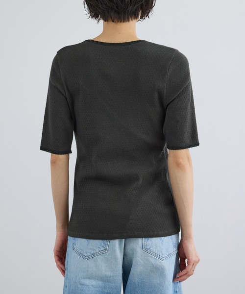 SALON adam et rope'（サロン アダム エ ロペ）の「【Angie La La for SALON】GENTLE intimate レースVネックプルオーバー（Tシャツ/カットソー・レディース・チャコールグレー/ホワイト・FREE）」の17枚目の写真