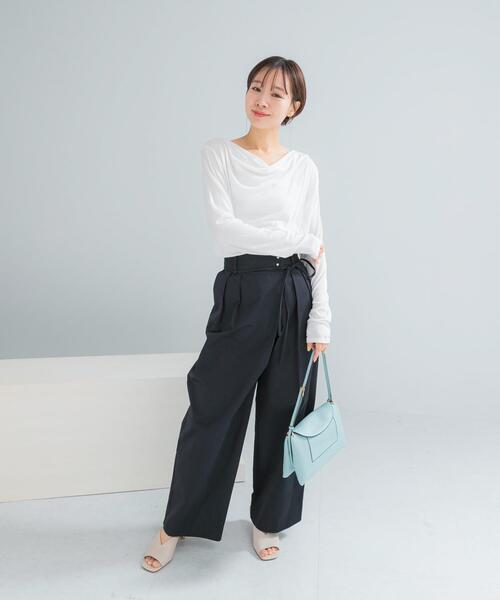 URBAN RESEARCH ROSSO WOMEN（アーバンリサーチ　ロッソ）の「エアリータッチ2WAYネックプルオーバー（Tシャツ/カットソー・レディース・ネイビー/オフホワイト・FREE）」の6枚目の写真