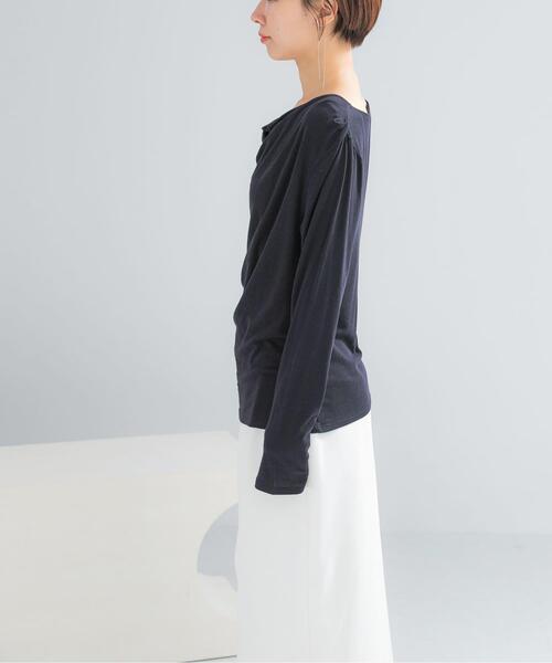 URBAN RESEARCH ROSSO WOMEN（アーバンリサーチ　ロッソ）の「エアリータッチ2WAYネックプルオーバー（Tシャツ/カットソー・レディース・ネイビー/オフホワイト・FREE）」の12枚目の写真