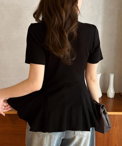 Eclat one(エクラワン)の「【Eclat one】ペプラム デザイン フレアヘム 半袖 ニットTシャツ(Tシャツ/カットソー・レディース・ブラック/アイボリー/グレー・FREE)」の8枚目の写真