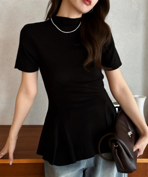 Eclat one(エクラワン)の「【Eclat one】ペプラム デザイン フレアヘム 半袖 ニットTシャツ(Tシャツ/カットソー・レディース・ブラック/アイボリー/グレー・FREE)」の6枚目の写真