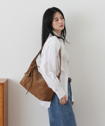 PHOENIX ORIGIN（フェニックス オリジン）の「Soft Matte Shoulder Bag - Latte（ショルダーバッグ）」