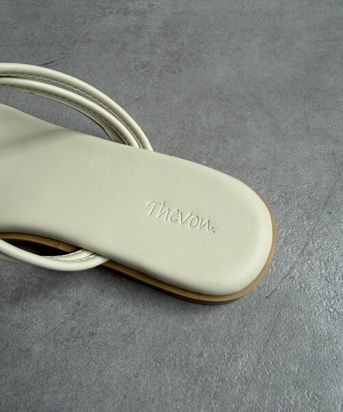 Thevon（ゼボン）の「GLDライントングサンダル（サンダル・レディース・アイボリー/ブラウン/ブラック・S/M/L）」の13枚目の写真