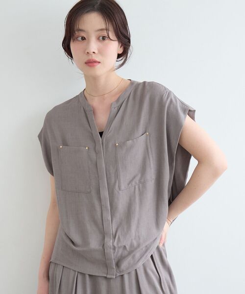 le.coeur blanc(ルクールブラン)の「2WAYリネンライクポケットブラウス(シャツ/ブラウス・レディース・アイボリー/ライトグリーン/チャコールグレー/モカ・38)」の10枚目の写真