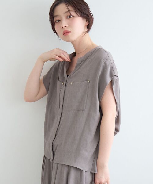 le.coeur blanc(ルクールブラン)の「2WAYリネンライクポケットブラウス(シャツ/ブラウス・レディース・アイボリー/ライトグリーン/チャコールグレー/モカ・38)」の11枚目の写真