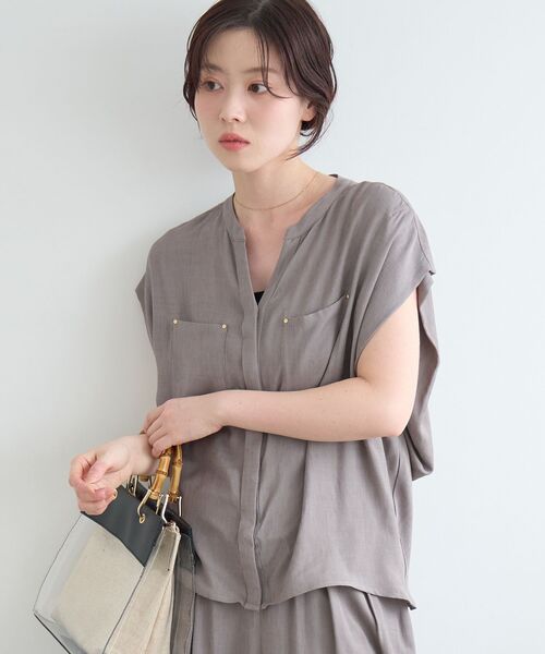 le.coeur blanc(ルクールブラン)の「2WAYリネンライクポケットブラウス(シャツ/ブラウス・レディース・アイボリー/ライトグリーン/チャコールグレー/モカ・38)」の13枚目の写真