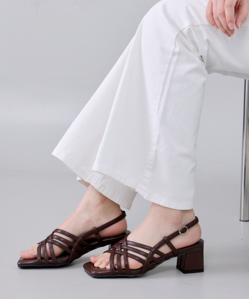 CESTI(セスティ)の「クリス クロス スリングバックサンダル (ブラウン)(サンダル・レディース・ブラウン・22.5cm/23cm/23.5cm/24cm/24.5cm/25cm)」の1枚目の写真