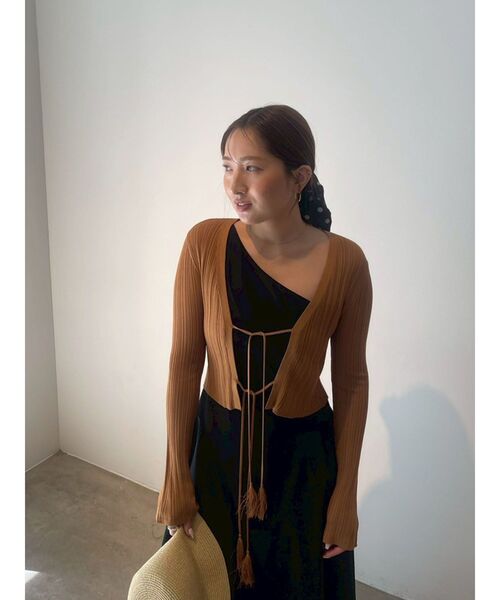 LAGUNAMOON(ラグナムーン)の「アシメデザインフレアワンピース 【夏服】(ワンピース・レディース・ブラック/オレンジ・MEDIUM/SMALL)」の3枚目の写真