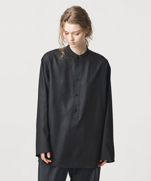 LOEFF(ロエフ)の「<LOEFF>ポリエステルボイル ヘンリーネック シャツ(シャツ/ブラウス・レディース・ネイビー/ブラック・0/1)」の6枚目の写真