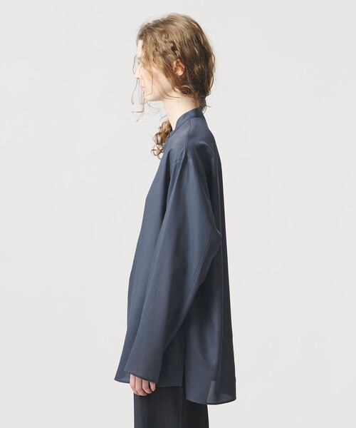 LOEFF(ロエフ)の「<LOEFF>ポリエステルボイル ヘンリーネック シャツ(シャツ/ブラウス・レディース・ネイビー/ブラック・0/1)」の11枚目の写真